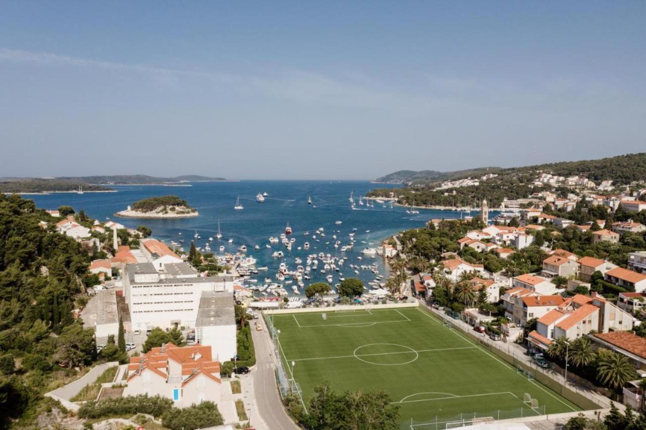 Apartment Sunny Elza 2 Hvar Town Exteriör bild